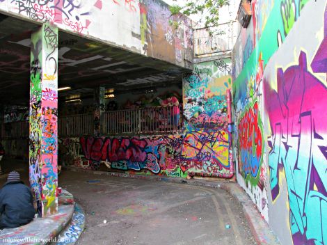 Exploring The Graffiti Tunnel | inlovewiththeworld.com