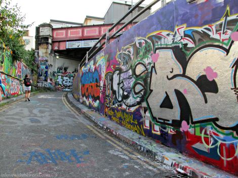 Graffiti Tunnel | inllovewiththeworld.com