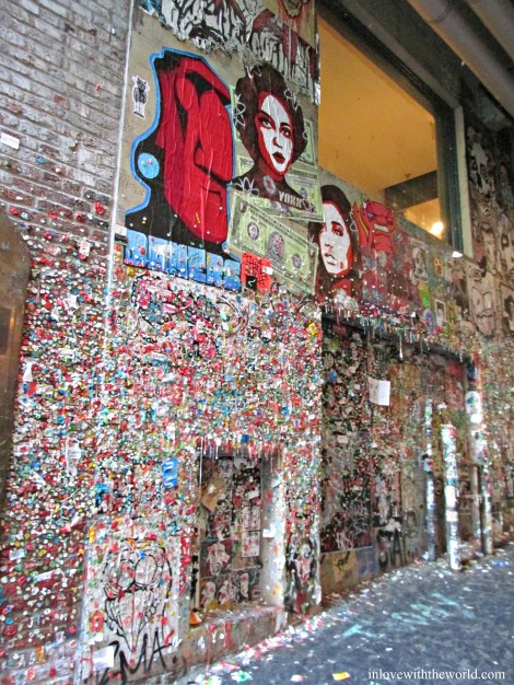 Gum Wall | inlovewiththeworld.com